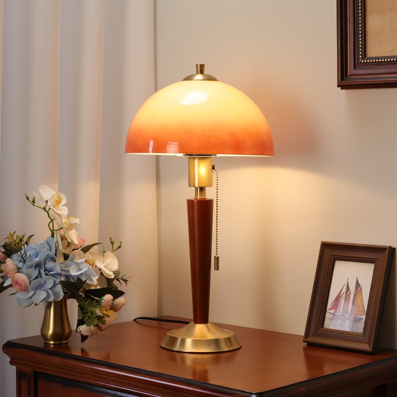Wood Stain Brush - Vintage Bauhaus Wooden Desk Lamps Gradient